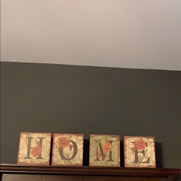 HOME Blocks . Adorable decor. Excellent condition - Picture 2 of 4
